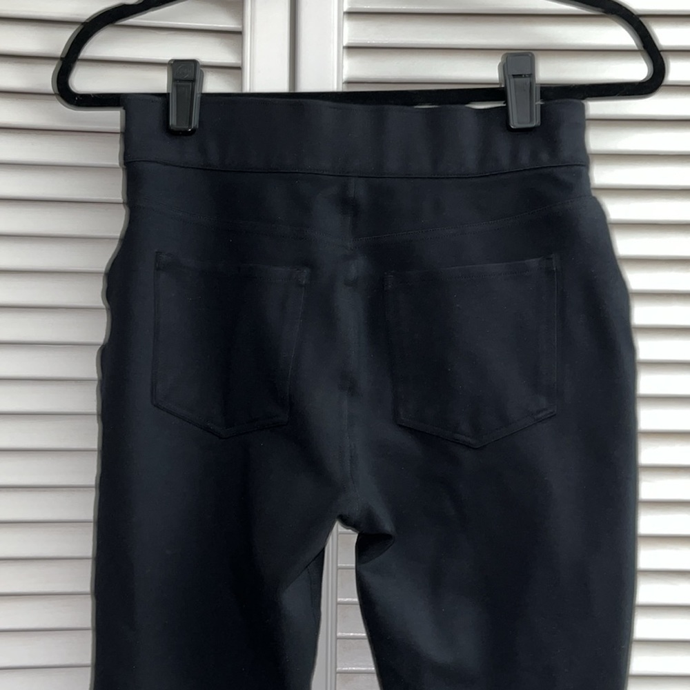 Spanx Pull On Ankle Length Pants - image 8